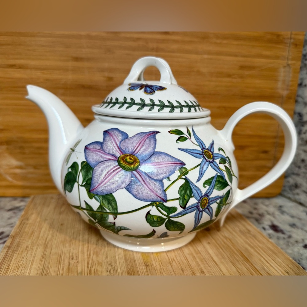 Portmeirion Botanic Garden Teapot by Susan Williams-Ellis /Floral